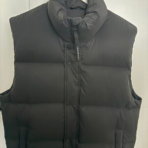 Aritzia Men's Black Superpuff Vest Size M